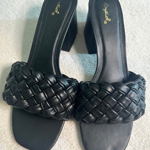 Black Leather Woven Slip-on Heels - Picture 2 of 3